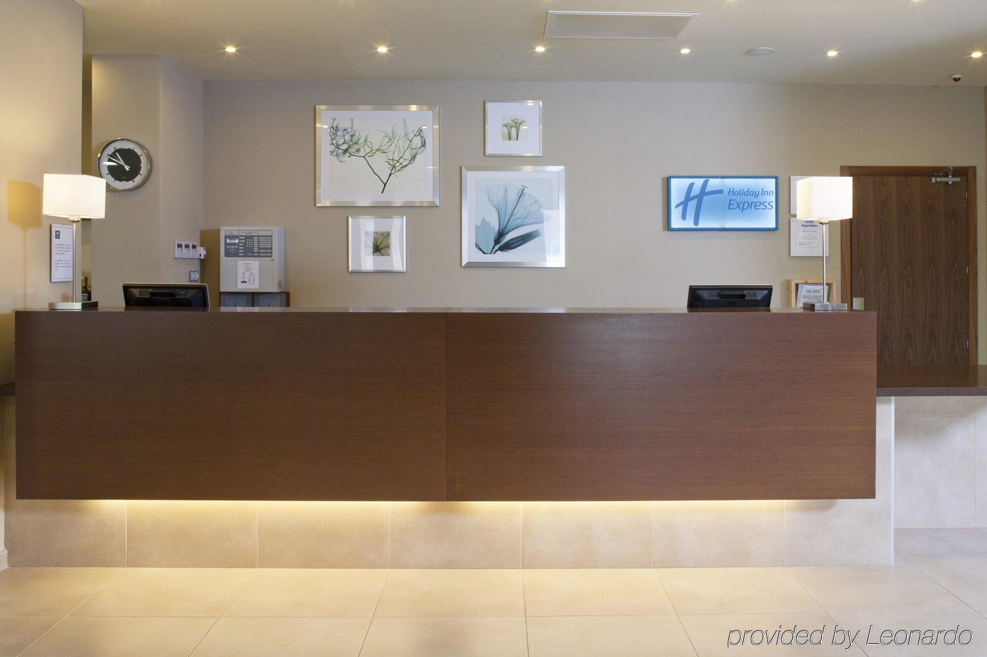 Express Campo De Gibraltar-barrios, An Ihg 3* Los Barrios